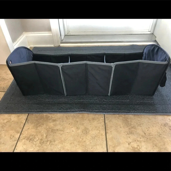 RUBBERMAID - car storage accessories - Picture 3 of 12